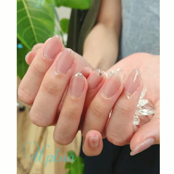 <オフィスでもＯＫ◎>シンプルネイルでもあなたの指先を‘’さりげないかわいさ‘’で演出♪|Uplua(Nail&Eyelash)