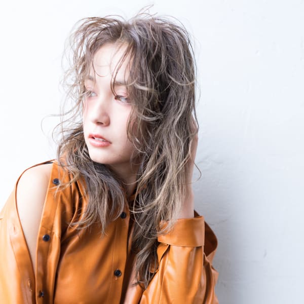 髪質/肌色/骨格/雰囲気などを見極めたAshの似合わせパーマ技術!再現性とスタイルのモチの良さが自慢|Ash 志木南口店