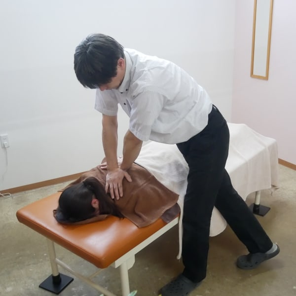 長時間の座り仕事や立ち仕事でからだがカチコチしてませんか?お悩みが改善できる本格派サロン☆|ヘルスケアサロン リビア