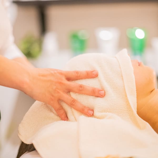 <ご新規様歓迎!!>結果重視!!フェイシャルメニューもご用意◎毛穴ケアもお任せください♪|Joylax