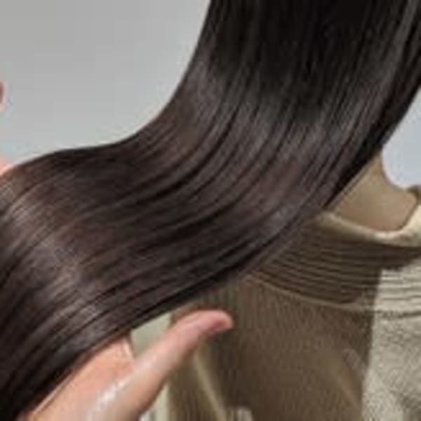 うるツヤになれる厳選トリートメントが自慢のサロン |Hair Resort 粋 enam