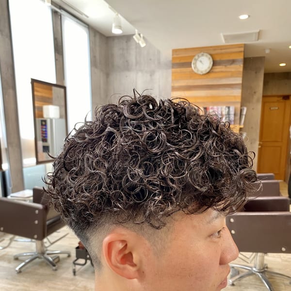 メンズカジュアルが得意なサロン☆スパイラルパーマ/ツイストスパイラル/マッシュ/マッシュウルフ|MODE K's 西宮店