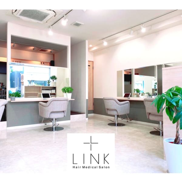 あなたにぴったりの丁寧なカウンセリングが評判♪似合わせや日頃のお手入れまでしっかりアドバイス！|LINK