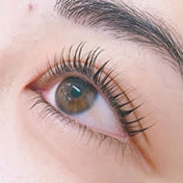 根元から【グイっ】と持ち上がるまつげカール♪ビューラーいらずで目力ＵＰ♪|【茅ヶ崎】トータルビューティサロン Queen