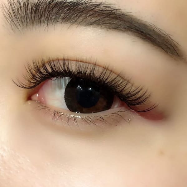 自まつげへの負担を軽減◎傷みが気になる方もボリュームラッシュで瞳を大きく魅せます♪|beauty:beast for eyelash 松浜店