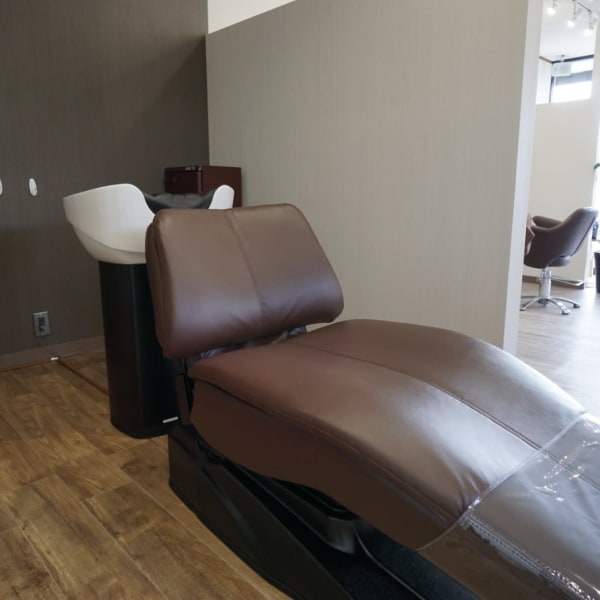 日頃の疲れがたまっていませんか?ヘッドスパで地肌から髪質改善!丁寧に施術いたします!|Allure Hair Design