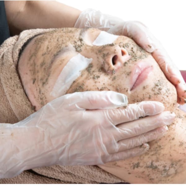 《当日予約歓迎／予約制》マスク荒れにも負けない！オトナ女性を憧れのうるつや素肌に☆|LACHIC BEAUTY SALON