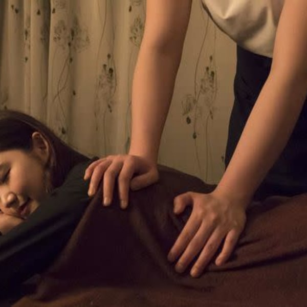 目の疲れや頭のコリに”オリジナル快圧ヘッドマッサージ★”ついつい寝てしまう人続出◎|眠れるほぐし処うたたね 神楽坂本店