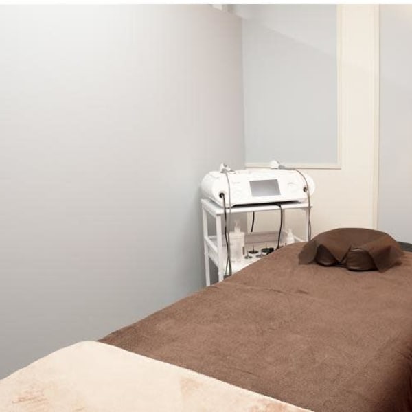 《22時まで営業★》リンパドレナージでリラックスしながら潤いのあるお肌へ導きます☆|インディバケアプラチナム恵比寿