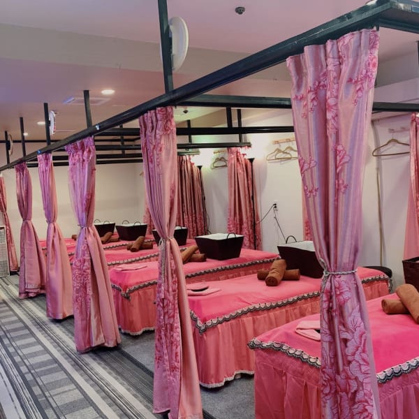 低価格·高評価もみほぐし60分2800プチプラで中国本場の手技を体験!お悩み箇所を的確にアプローチ|忍冬 もみほぐしxアロマオイルマッサージ~栄店