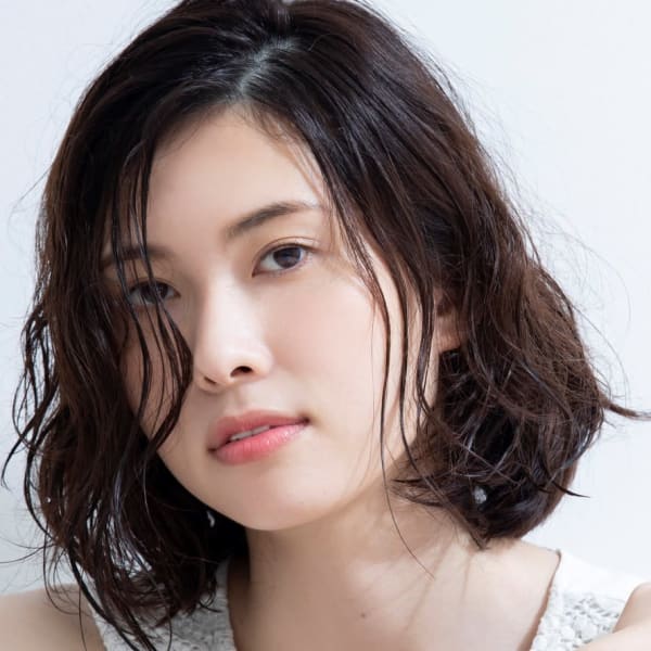 女らしさがにじみ出るおしゃれなフレンチボブ|HAIR DESIGN Serendipity