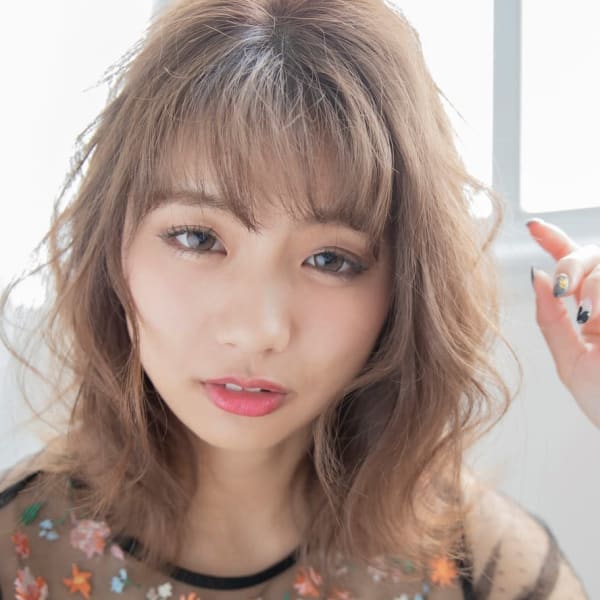 色っぽ可愛いミディスタイル|HAIR DESIGN Serendipity