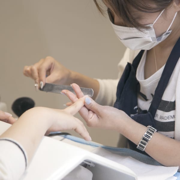 周りと差がつくお気に入りデザインを演出♪オシャレは足先から!指先をキレイに彩ります♪|A-Nail Salon PLAKA1 FLagShip