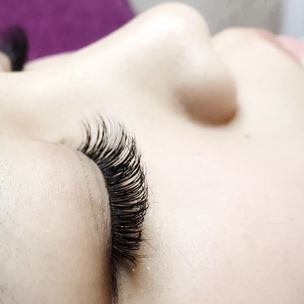 目の形にあったエクステ提案が得意|まつげエクステ専門店 eyedesign Curl