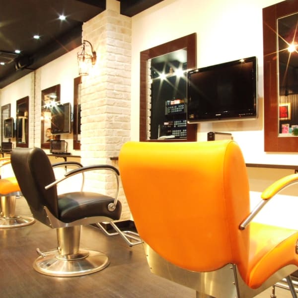 ≪ヘッドスパが自慢のサロン≫癒しのヘッドスパ～丁寧な頭皮ケアですっきり&艶髪へ|axis More quality from NOAH