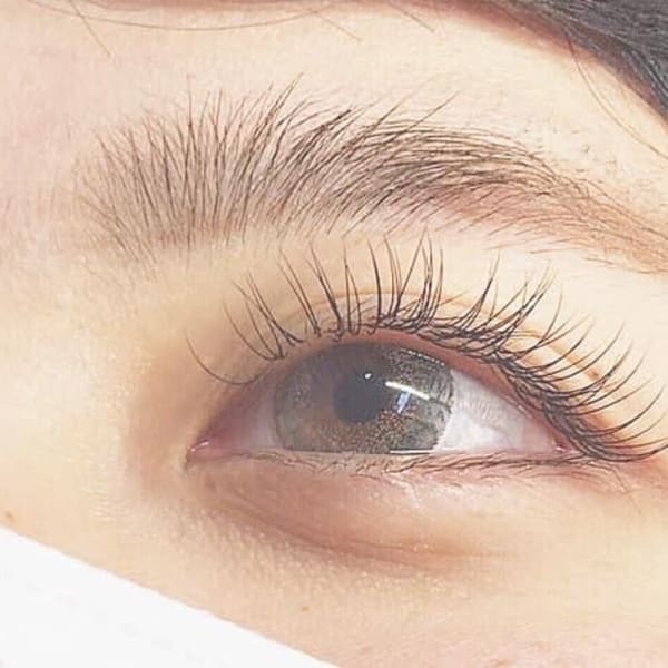 幅広い年齢層のニーズに応えてくれるアットホームな居心地の良いサロン |hair make Shift
