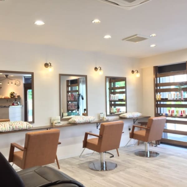 【居心地よいカフェ風サロン】お客様にもっと美容を楽しいと思ってもらえるようなサロンタイムをご提供♪|Daisy