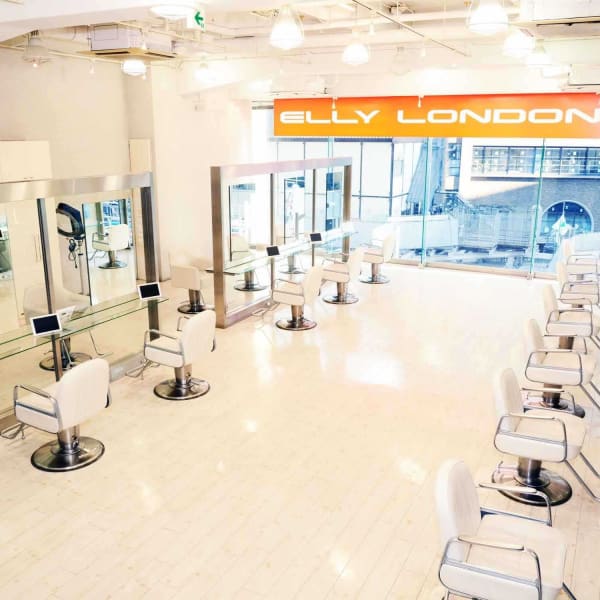 《予約制★》オススメ☆【トップスタイリストカット】磨かれたカット技術で理想のヘアスタイルに♪|ELLYLONDON 三宮Part2店