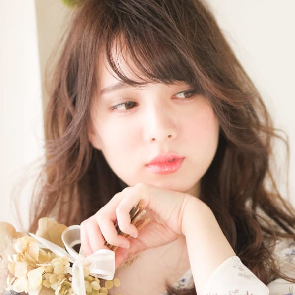 カラーエクステがあるサロン|まつげと眉毛の専門店【Lutena】