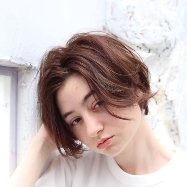あなたの一番似合うヘアスタイルをライフスタイルやお悩みに沿ったカウンセリングから一緒に作り上げます！|.ula