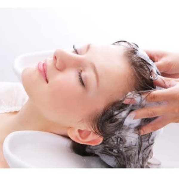 仙台駅☆≪カット+アロマヘッドスパ¥7700≫リラックスできるサロンタイムはダブルバイグリッターで♪|W by GRITTERs