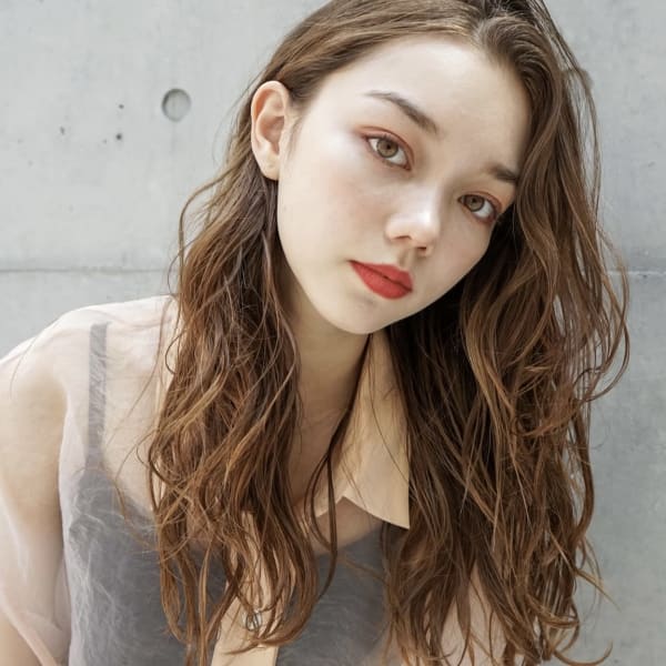 今話題の外人風からトレンドカラーまで、何でもお任せ下さい♪|Vision 天王寺店