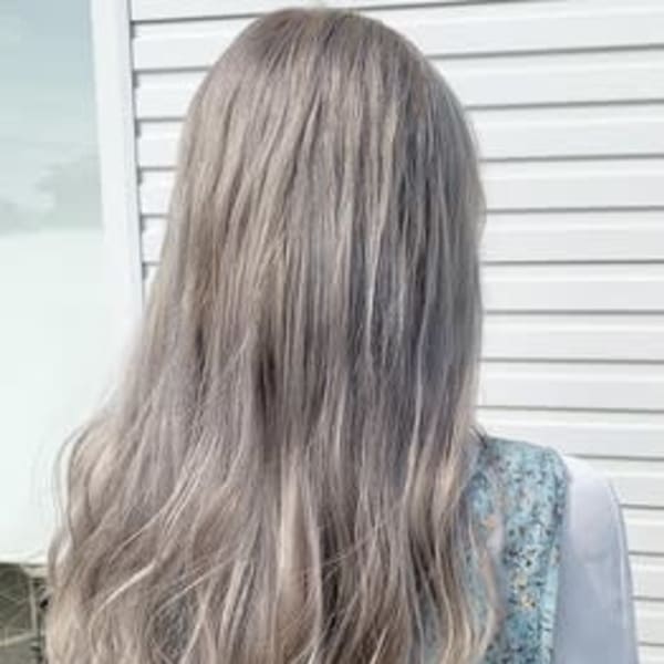 ケアブリーチでダメージを抑えながら、貴方の理想を叶える《Weve Rista》デザインカラー♪|Weve Rista 富里店