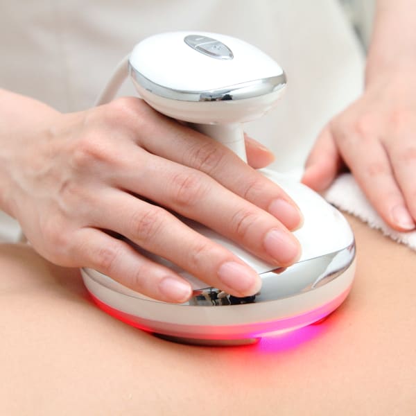 ボディを彫刻するイメージ！【キャビテーション体験コース】どんな脂肪にもアタックするスーパーマシン♪|AILE メンズ名古屋店