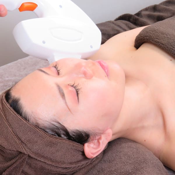 ハイスピード無痛脱毛！！フォト効果でハリ艶のある美肌になれる脱毛☆|flur恵比寿店