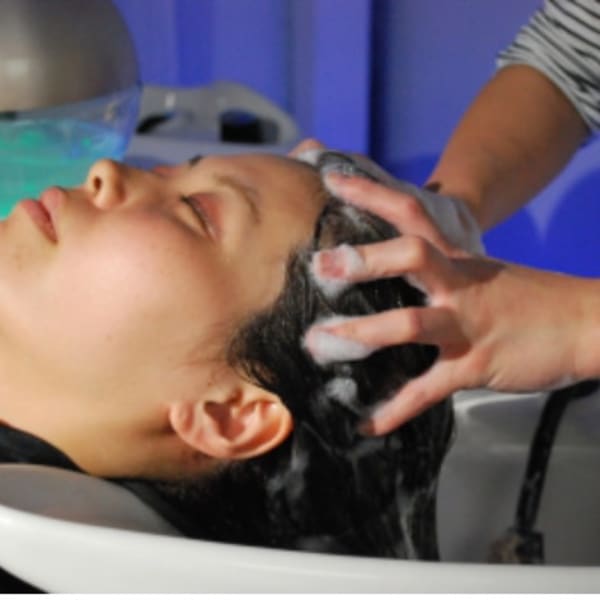 ヘッドスパも大人気♪|Salon de Viyage