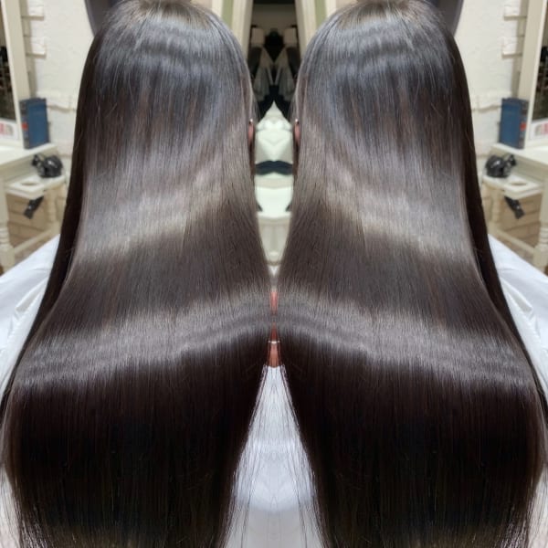 SNSやTVで話題の【髪質改善トリートメント】で癖や広がりを抑え、圧倒的な手触りと艶に導きます♪|a Gland 梅田本店