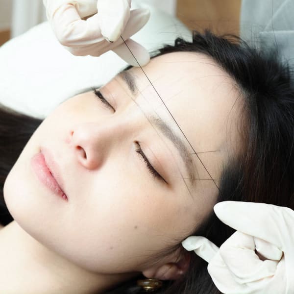 【超お得】アイブロウスタイリング+ラッシュリフトのSet¥5500♪施術時間は60分！オーパすぐ！|gratify +rest EYELASH