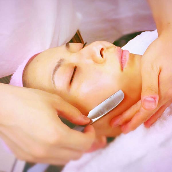 理容師にしかできない剃刀を使用したエステ・シェービング|Barbering Method produce byヘアサロン大野