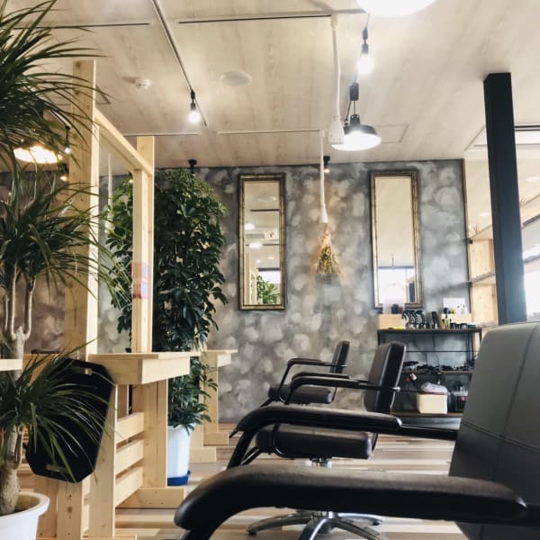 《扱いやすさ◎》トレンド～定番スタイルまで幅広いヘアデザインでカワイイを引き出します☆彡|hair garden Rold