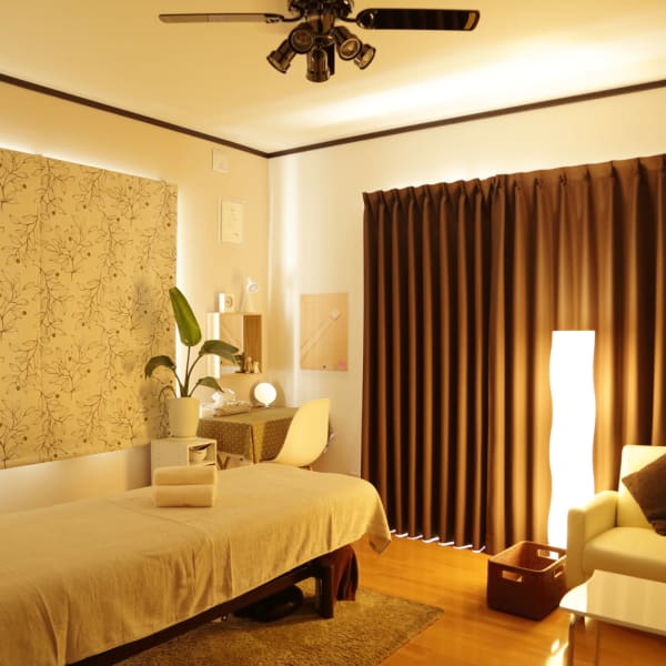 好評♪♪【足ポカポカ美脚コース50分】足を温めてからマッサージ！パンパンにむくんだ脚も徹底ケア！|トータルビューティーサロン ルクラ