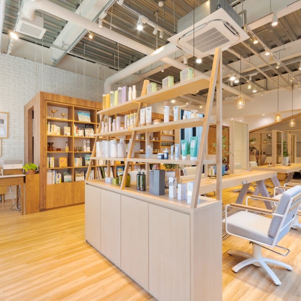 オシャレなインテリア自慢のサロン|lycka mjuk