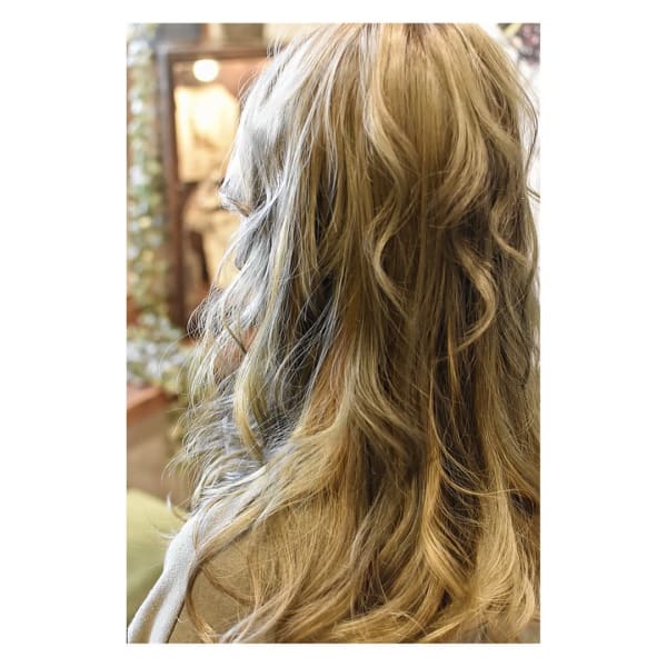 華やかさUP◎髪質やなりたいカラーに合わせてご提案！キレイに可愛く★オシャレにカラーチェンジ！|Le rire & co