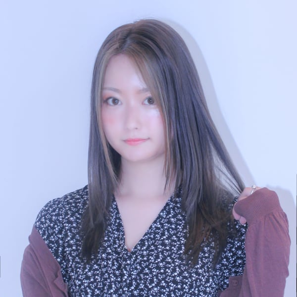 ナチュラルで女性らしいうる艶なストレートヘア◇毛先まで滑らかな指通りにあなたもトリコ♪ |CANNOA. hair&beauty