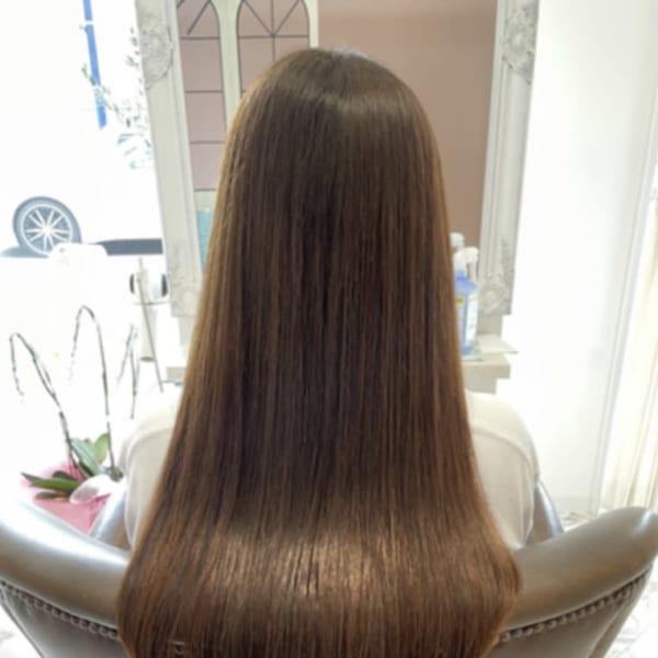 うるツヤになれる厳選トリートメントが自慢のサロン|全席個室型美容室 Rue D'or 可児店