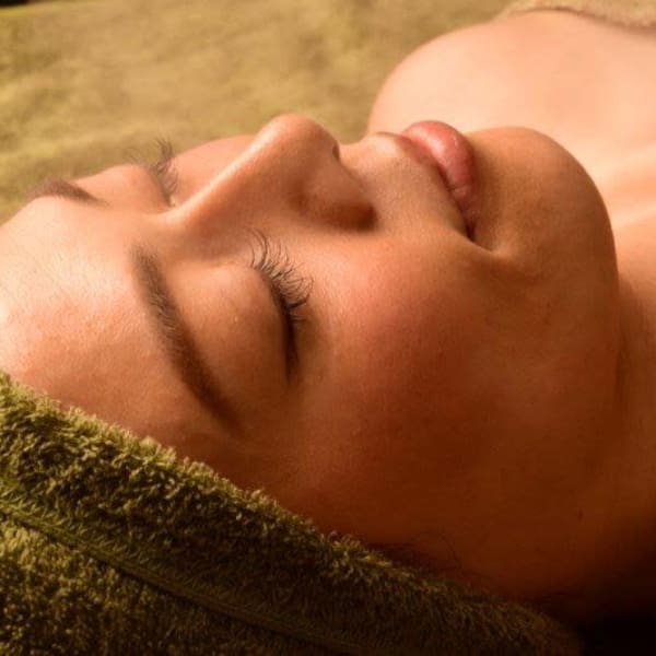 大人気の顔脱毛でムダ毛の悩みを解消☆トラブル肌にもアプローチ◎|Organic SHAKA