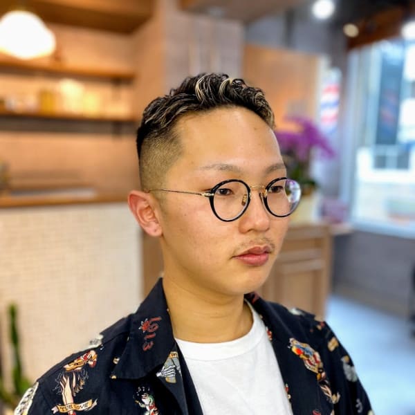 《男性歓迎》★人気★【フェードカット】トレンドスタイルをご提案☆イメージチェンジも大歓迎♪|VOLPE BARBER SHOP
