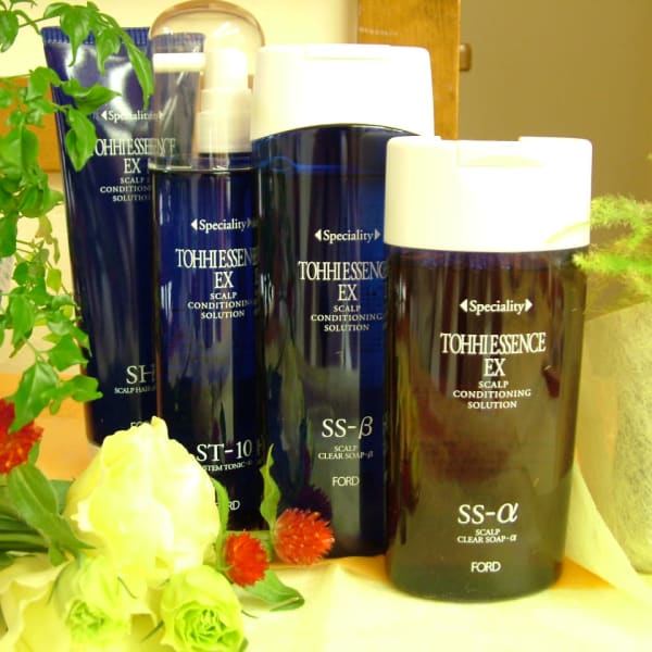 13種類のハーブの薬効で頭皮や髪を守りながら、カラーやパーマを!|ヘアーデザイン spool