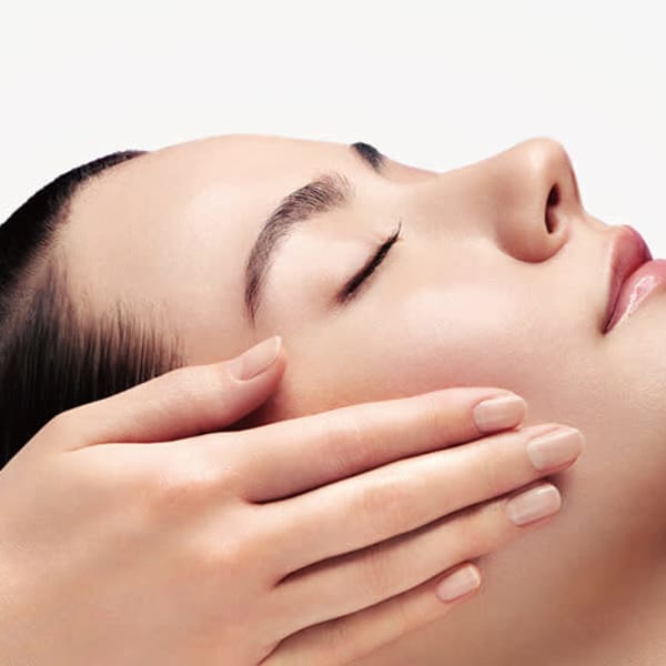 《ご新規様歓迎》キレイな美肌をしっかり！長く！キープ♪ツヤ・潤いたっぷりのツルンとしたモチ肌が実現★|POLA南大通店