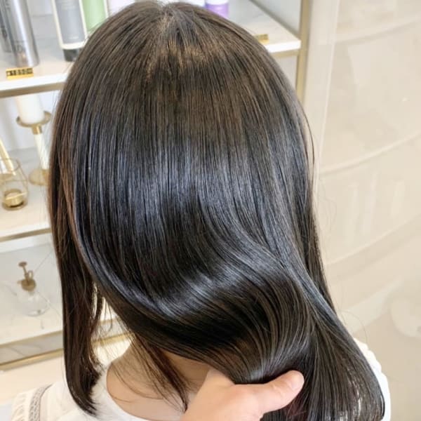 《指通りなめらか◎》「TOKIOトリートメント」こだわりトリートメントで潤いあふれる艶やかヘアへ♪|HAIR WORKS familiar