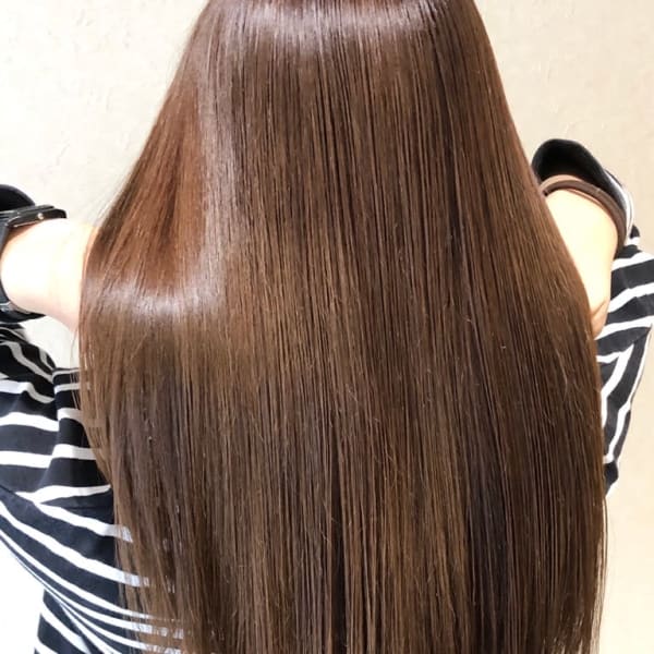 キューティクルを開かず染めるので施術中髪を傷ませない『イノアカラー』業界初の最先端カラー|SUPER CUT 元町店