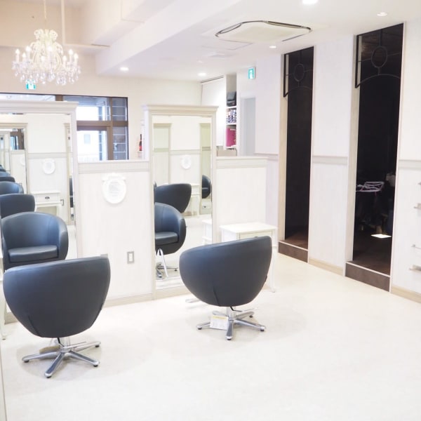 《癒し効果◎》『超話題!CARE PRO』頭皮ケアシャンプー★いつでも清潔感のあるヘアをご提供!|Hair Design Angelo