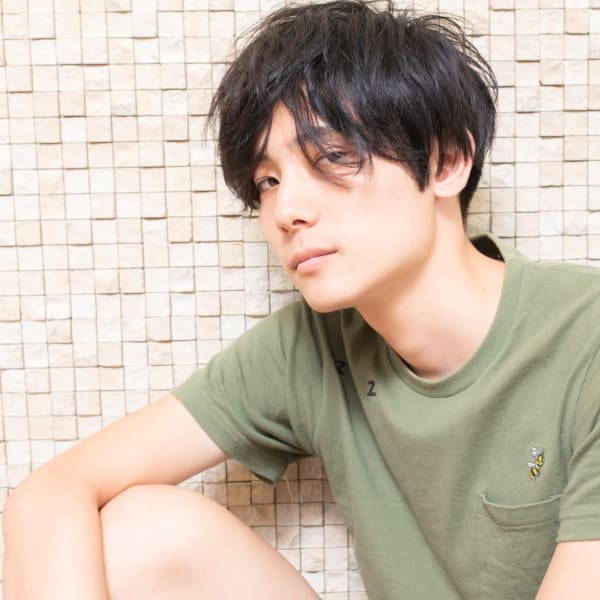 メンズカジュアルが得意なサロン|REVOLUCIA 博多