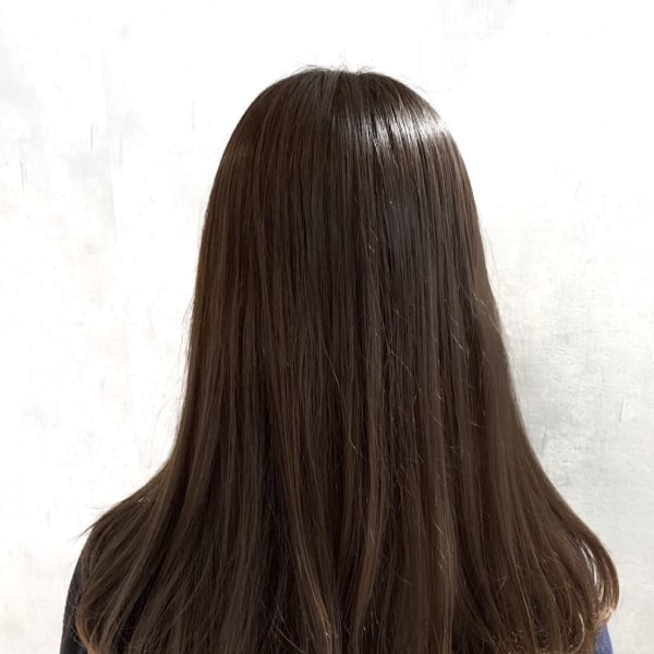ヘアケアに特化したidealだから、ナチュラルなストレートが叶う◇酸熱TRでダメージヘアでもサラ艶美|:ideal 本町本店