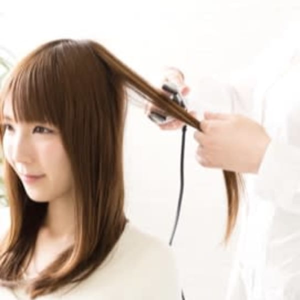 「縮毛矯正」と「ストレートパーマ」|Loop the Loop