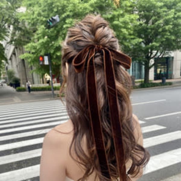 ヘアセットも大人気!ヘアメイクとしても活躍のスタッフ在籍!|ORO ebisu